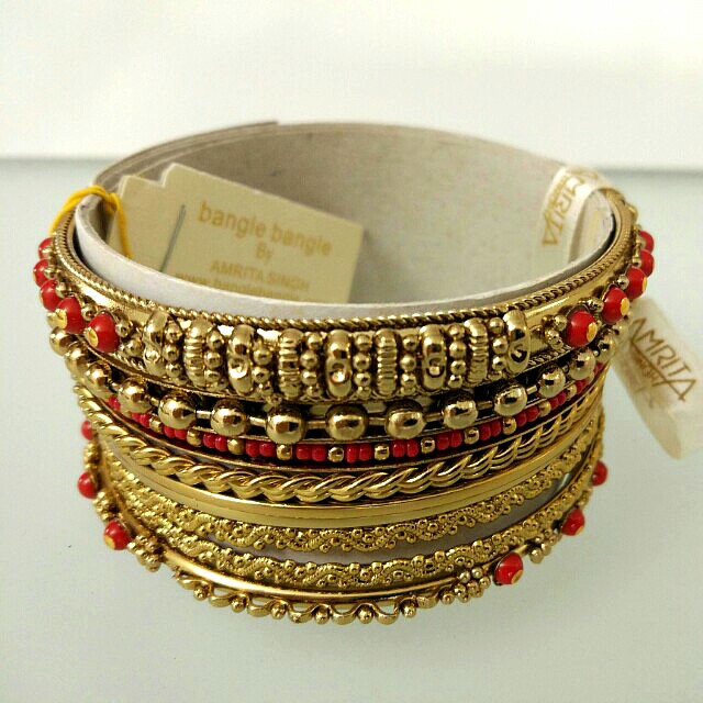 BN Amrita Singh Bangles Women s Fashion Jewelry Organisers