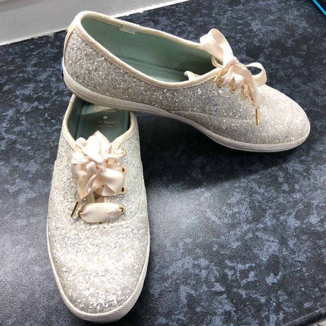 Keds x Kate Spade New York Glitter Sneakers in cream, Women's Fashion,  Footwear, Sneakers on Carousell