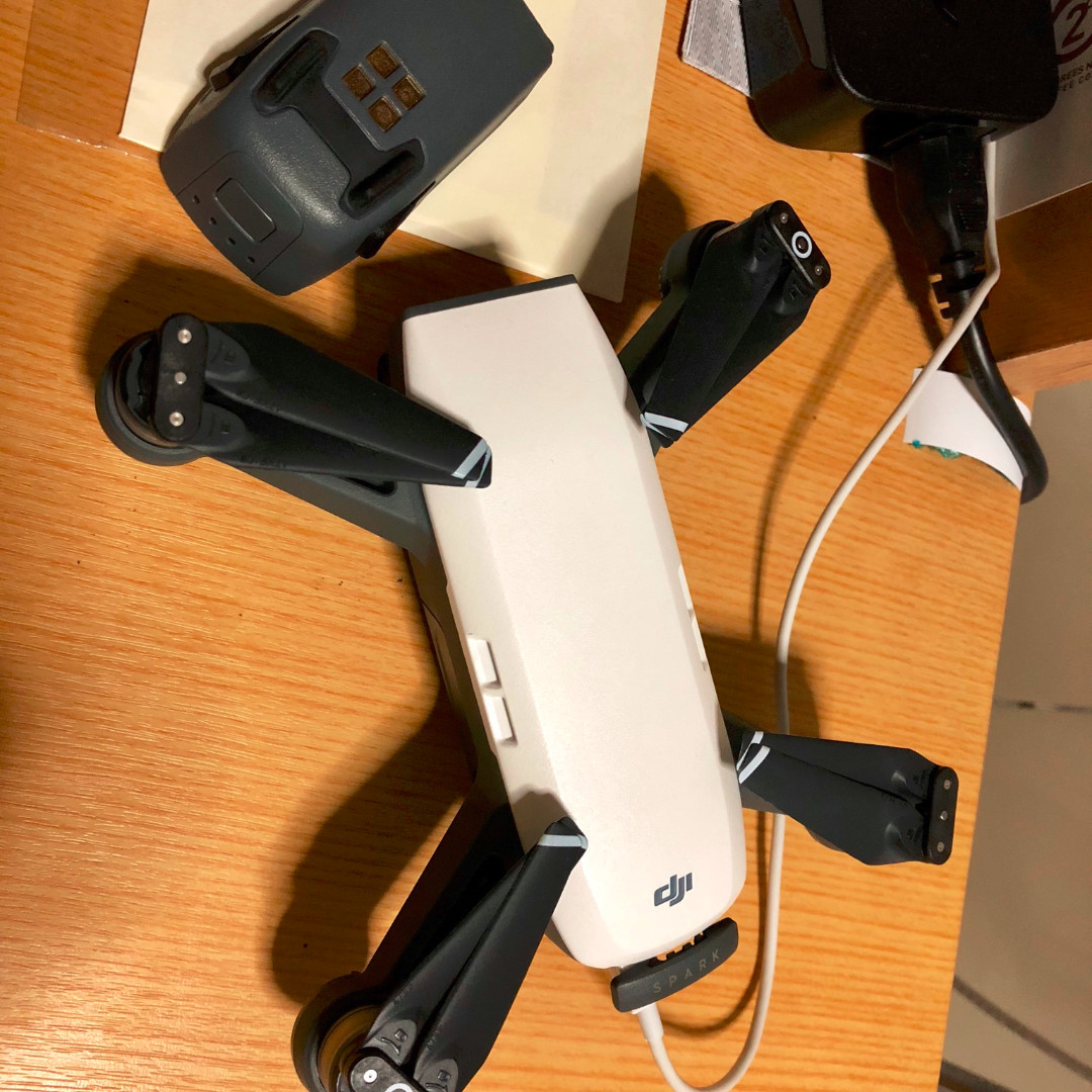 Sell used DJI Spark w Fly More Combo 