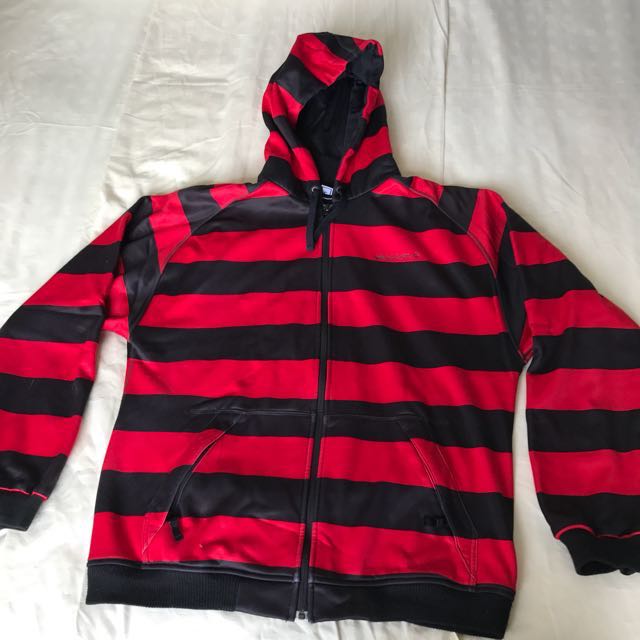 softshell hoodie snowboarding