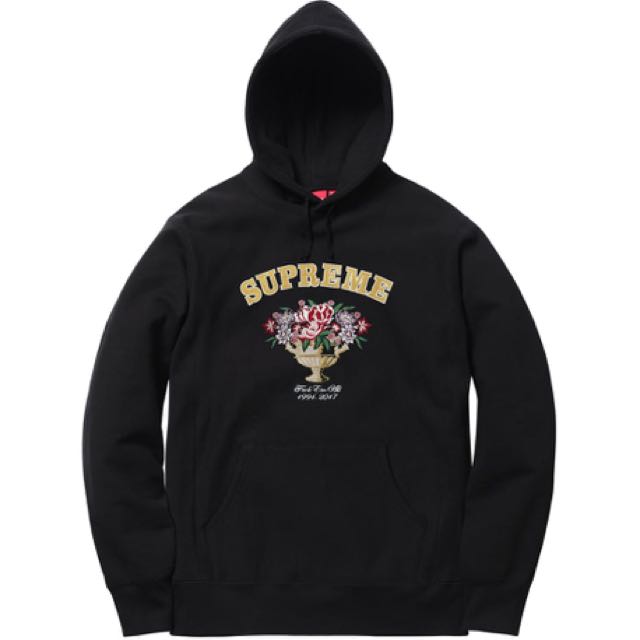 Centerpiece hoodie outlet