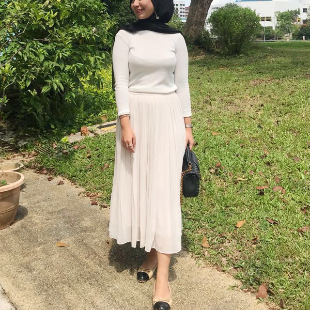 Uniqlo Maxi Pleated Skirt Women S Fashion Clothes Dresses