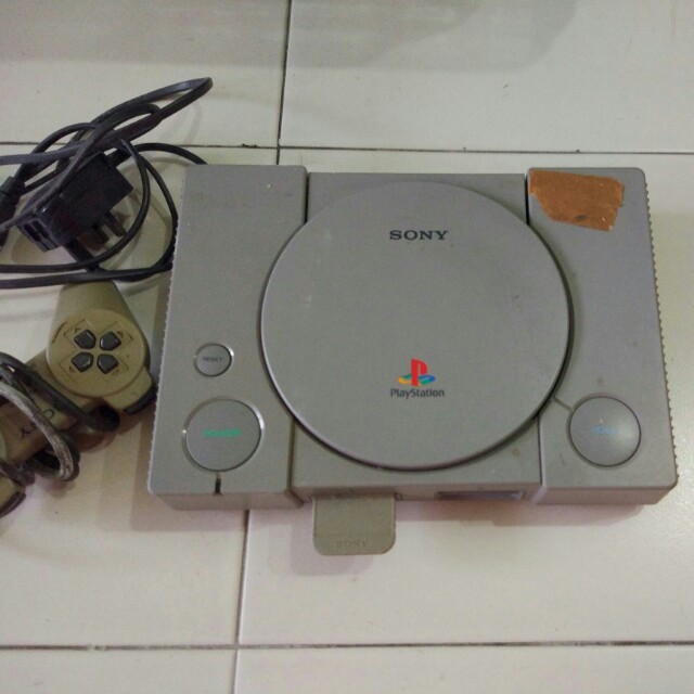 playstation 1 cost