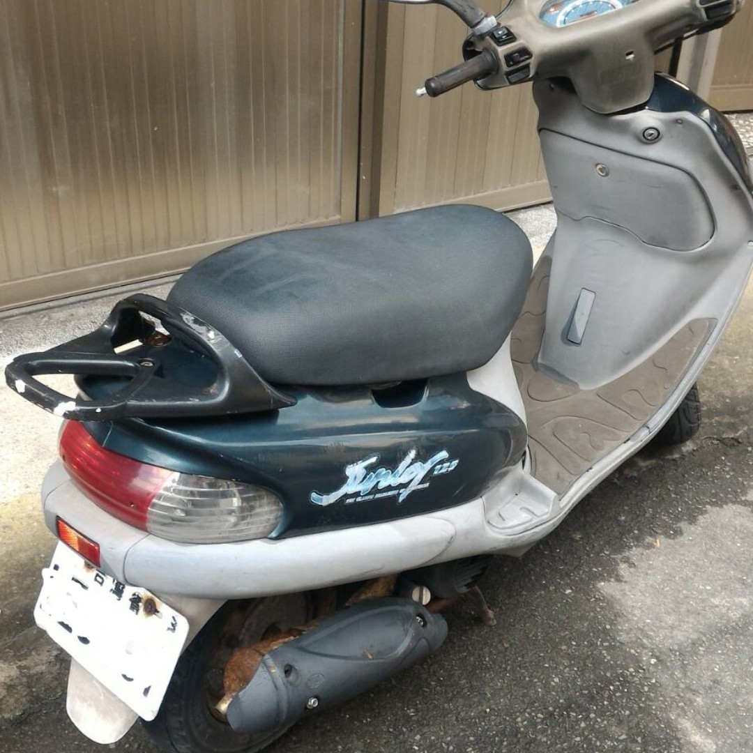 自售三陽機車風雲迪爵125cc 二手中古 機車 二手機車在旋轉拍賣