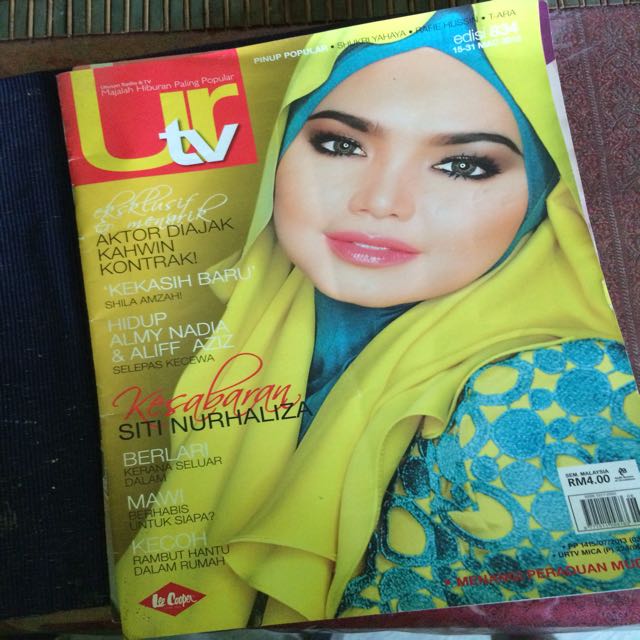 Majalah Urtv . Cover DATO SITI NURHALIZA, Books u0026 Stationery 