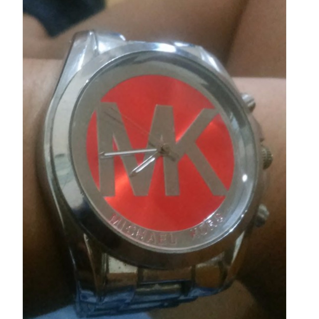 Rushed Sale!!! Michael Kors 251102S 10 Atm, Women'S Fashion, Watches &  Accessories, Watches On Carousell