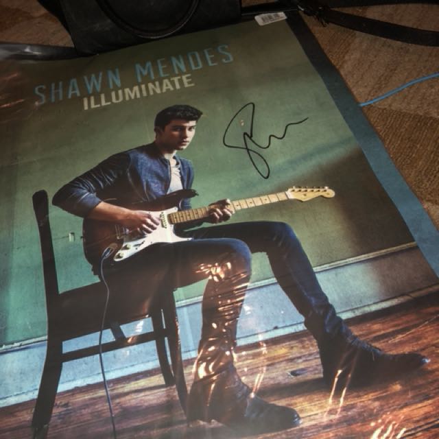 Signed Shawn Mendes Illuminate Poster Music Music Accessories Others On Carousell