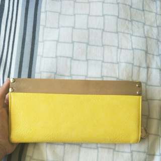 YELLOW COLETTE WALLET.