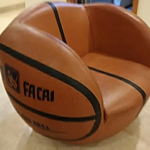 Basketball chair with ottoman outlet