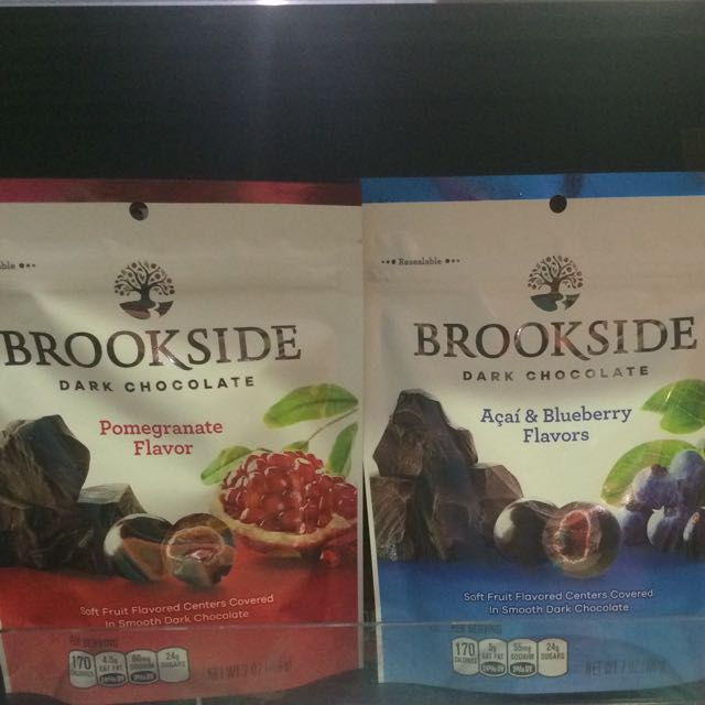 加拿大藍莓朱古力紅桑莓朱古力brookside 嘢食 嘢飲 包裝食物 即食食物 Carousell