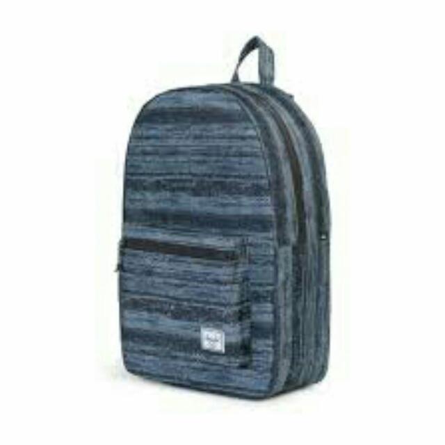 Authentic Hershel Backpack (Category: Backpacks) located in Quezon City. Submitted by m_1021 (Listing ID 150110954, Image 1). Description: .