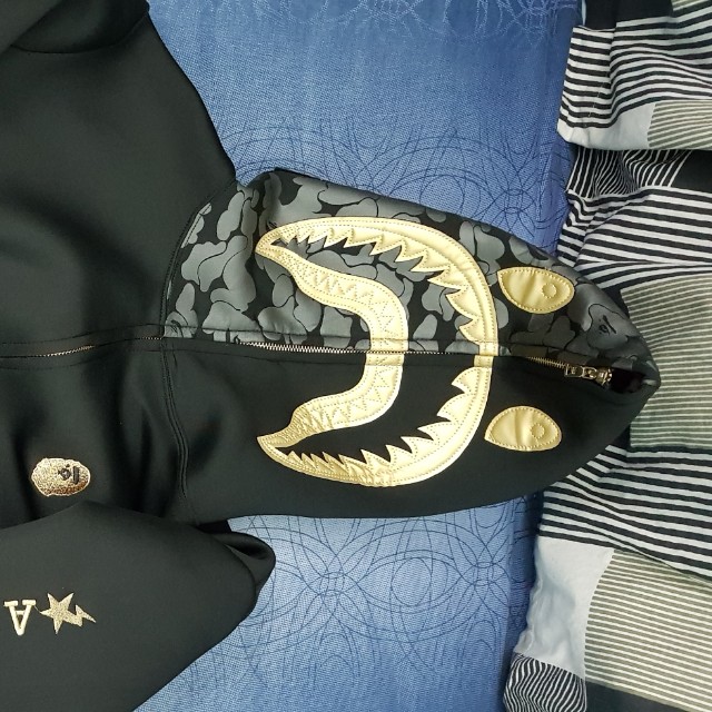 Bape shark hoodie gold outlet