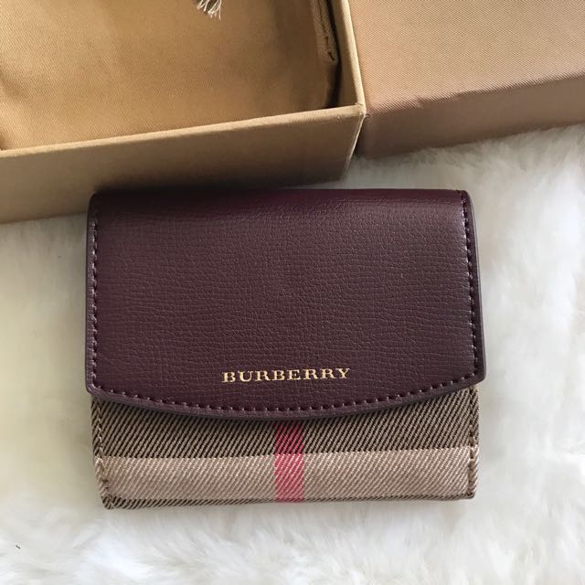 Burberry short wallet clearance