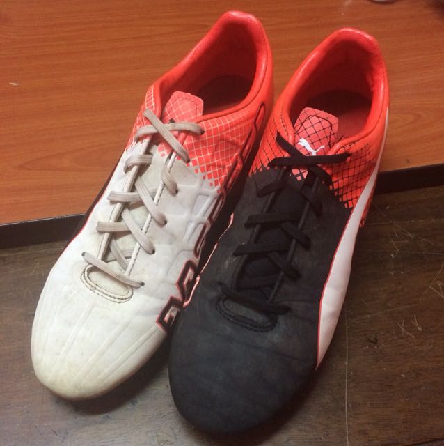 Kasut bola on sale puma evospeed