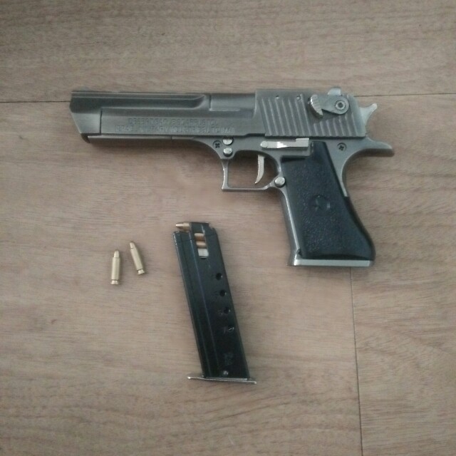 metal toy gun
