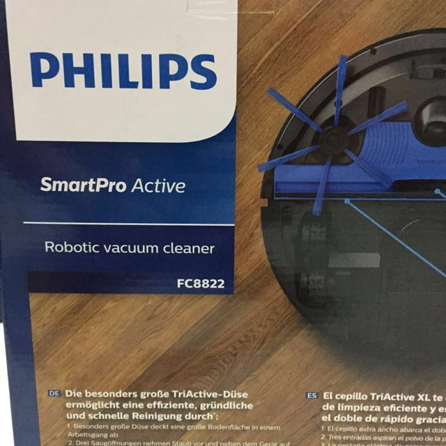 Phillips Robotic Vacuum Cleaner FC8822, TV & Home Appliances, Vacuum