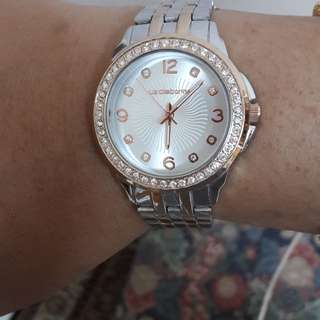 WOMAN WATCH