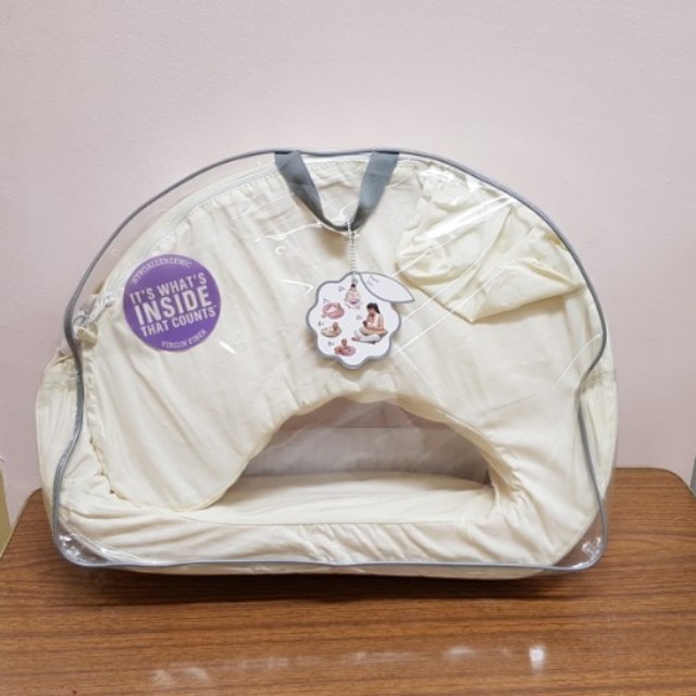 Boppy Best Latch Breastfeeding Pillow, Babies & Kids, Nursing & Feeding