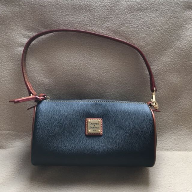 Dooney and bourke small barrel sale bag