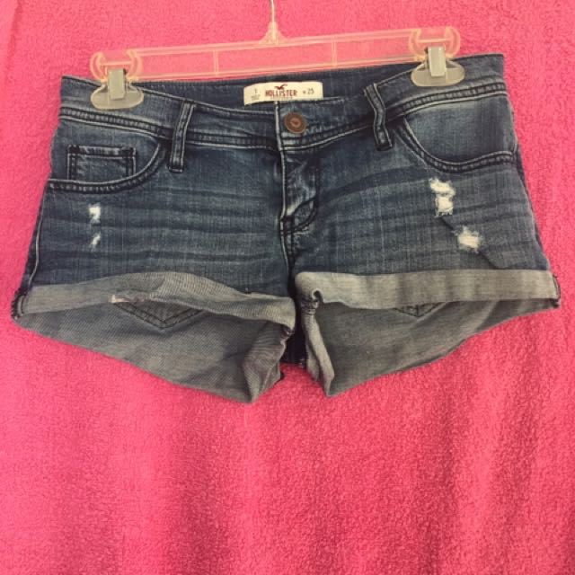Hollister Shorts, Women's Fashion, Clothes on Carousell