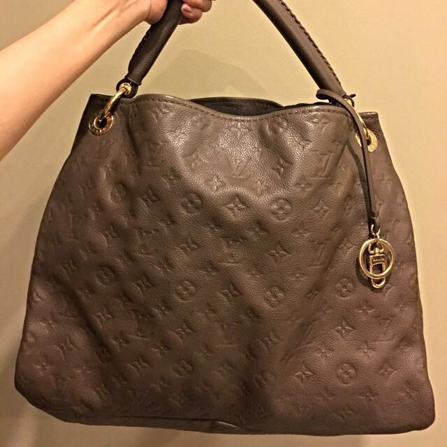 used artsy louis vuitton