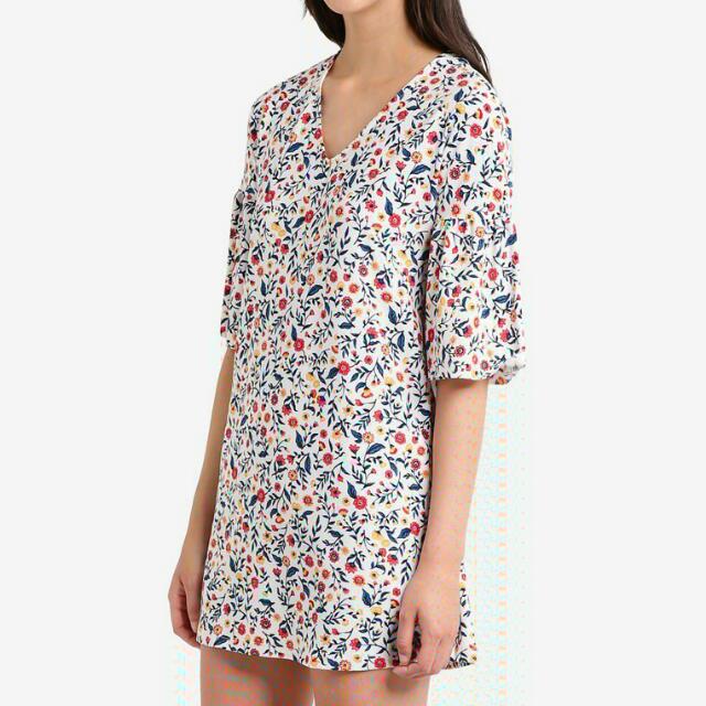 mango v neck dress