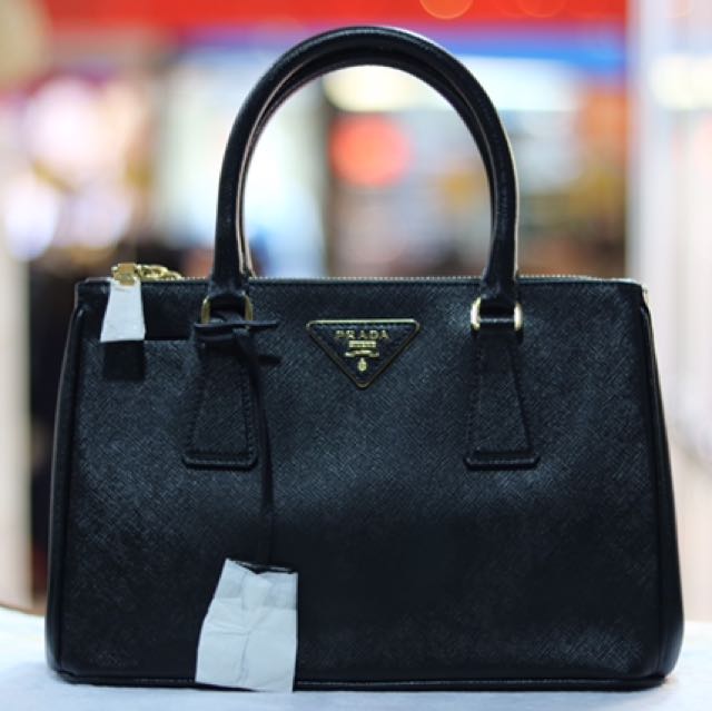 BN2316 PRADA NERO SAFFIANO LUX www.krzysztofbialy.com