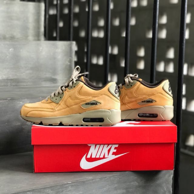 SELL NIKE AIR MAX 90 WINTER COLLECTION, Men's Fashion, Men's Nike Air Max 90 Winter PRM (GS) Shoes In Brown New Zealand