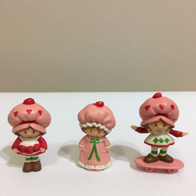 strawberry shortcake collectibles