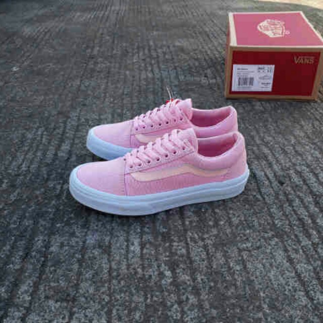 Vans Women Bnib Original Sepatu Wanita Fesyen Wanita Sepatu Di Carousell