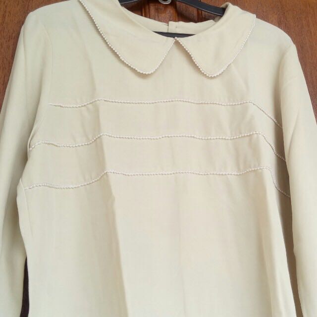 Baju Blouse Wanita Mutiara Fesyen Wanita Pakaian Wanita Atasan Di Carousell