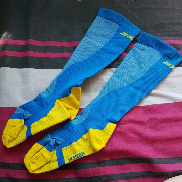 Compression socks (Category: Activewear) located in Quezon City. Submitted by jenjen2829 (Listing ID 150404324, Image 3). Description: Preloved compression socks and calves sleeves. Selling as a bundle. Both are authentic 2xu and Cep. Size: 2xu-medium, CEP- large Mode of payment: BDO or BPI For shipping only thru fastrack or xend.