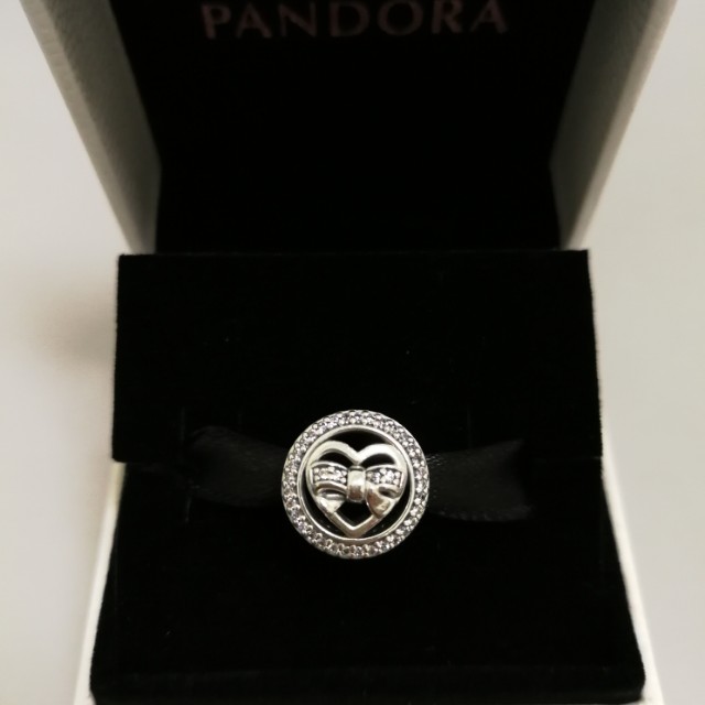 pandora heart bow charm
