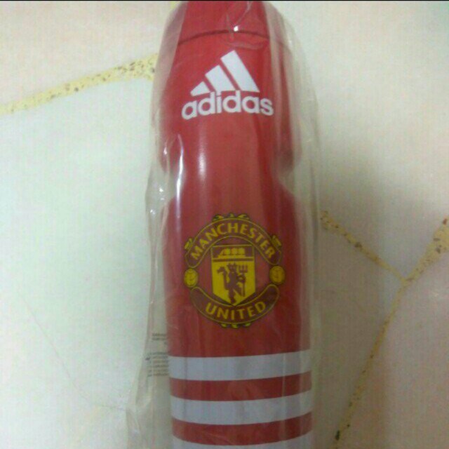 adidas manchester united bottle