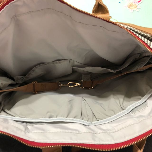 Wallaroo deals diaper bag