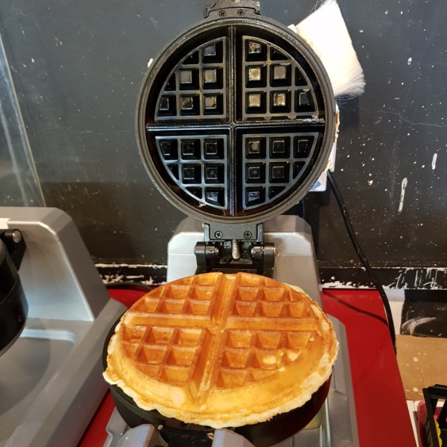 hotel belgian waffle maker
