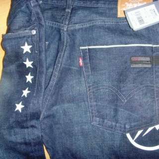 （分類：）位於 。 由 abosscloset 提交（商品編號 150522998，圖片 1）。簡介： 。