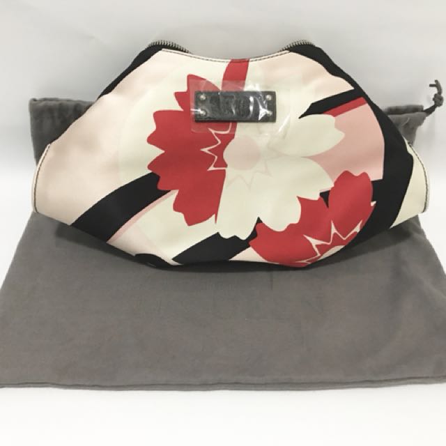 Mcqueen de shop manta clutch