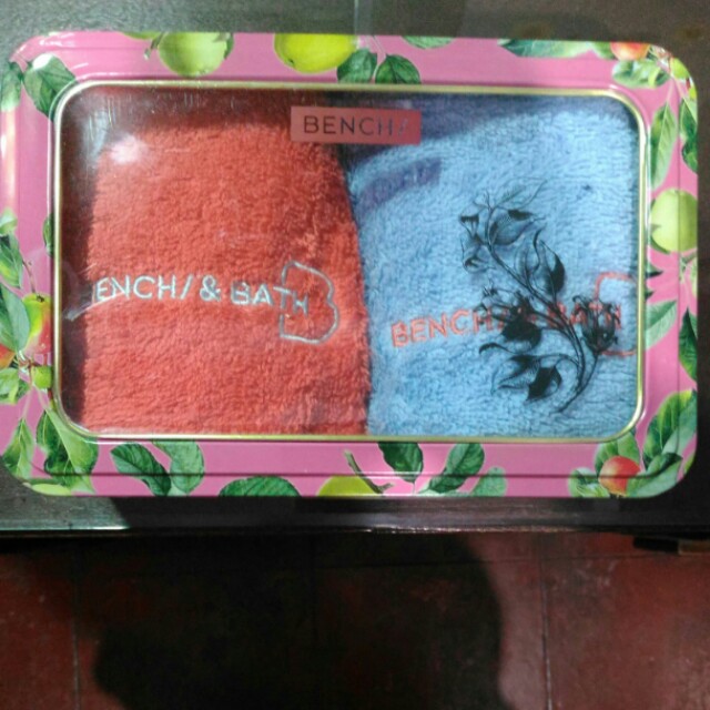 Bench 2piece face towel set, Beauty & Personal Care, Sanitary Hygiene