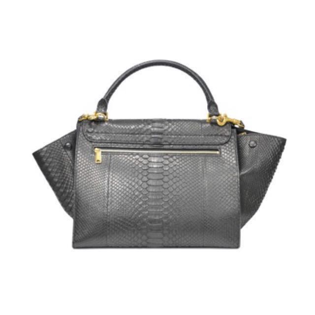 Celine Black Full Python Bag (Category: Cross-body Bags) located in Singapore. Submitted by jesjes2016 (Listing ID 136772634, Image 2). Description: Medium size, not used. Bought in Europe for Euro $5k .