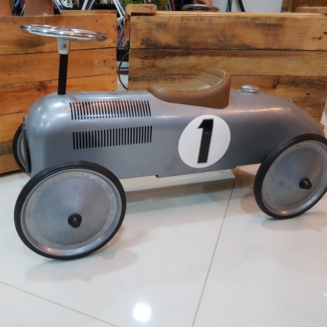 Collectors Metal Ride-On/ Kick Ride Vintage Sports Car, Hobbies & Toys ...