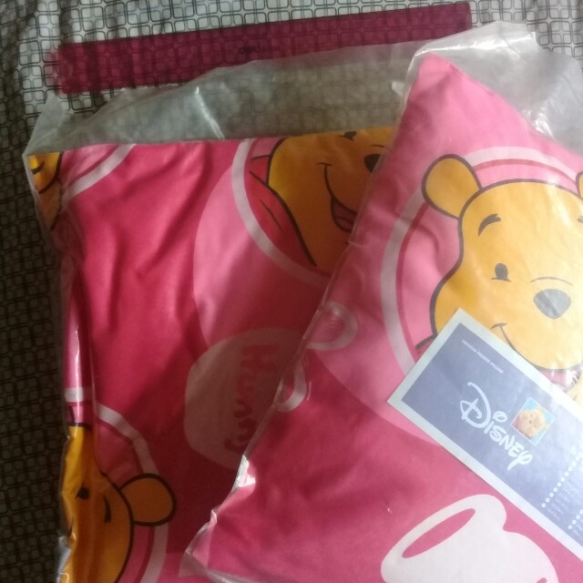 SALE‼️ Disney Pooh Vacuum Packed Pillow (pink), Babies & Kids, Bathing