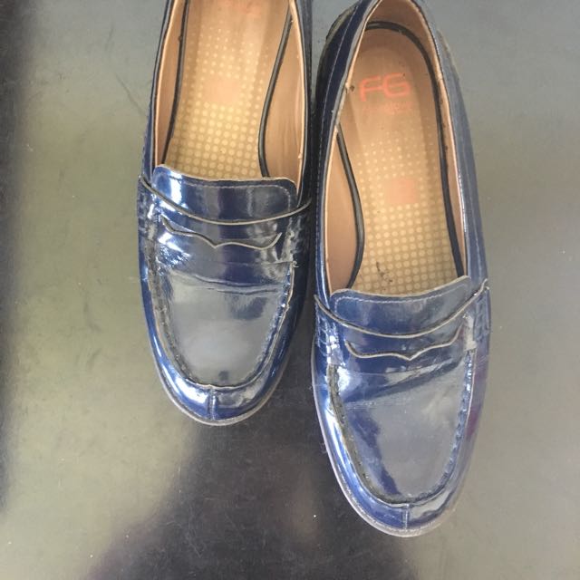 Marks and spencer cheap footglove shoes