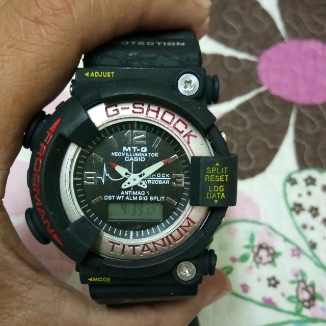 Reloj casio mt g neon illuminator titanium 2025 precio