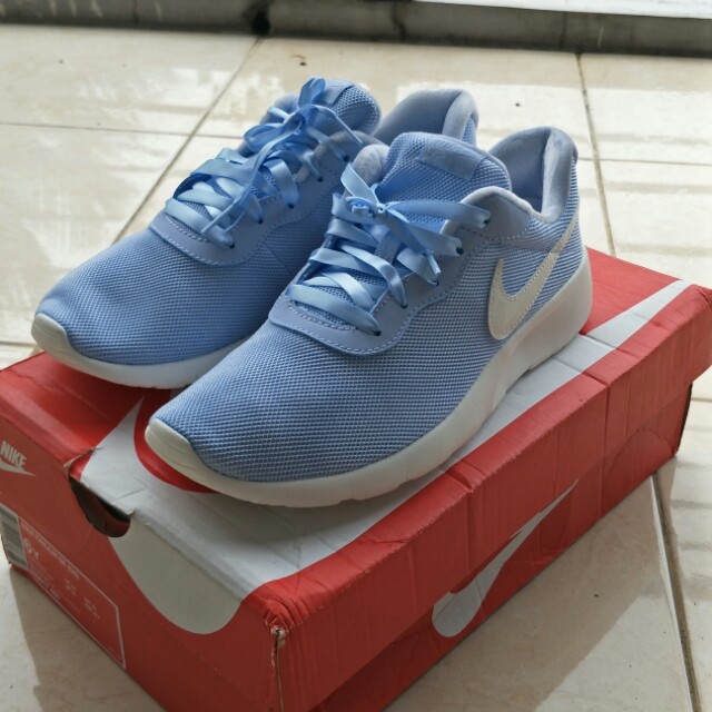 nike tanjun special edition