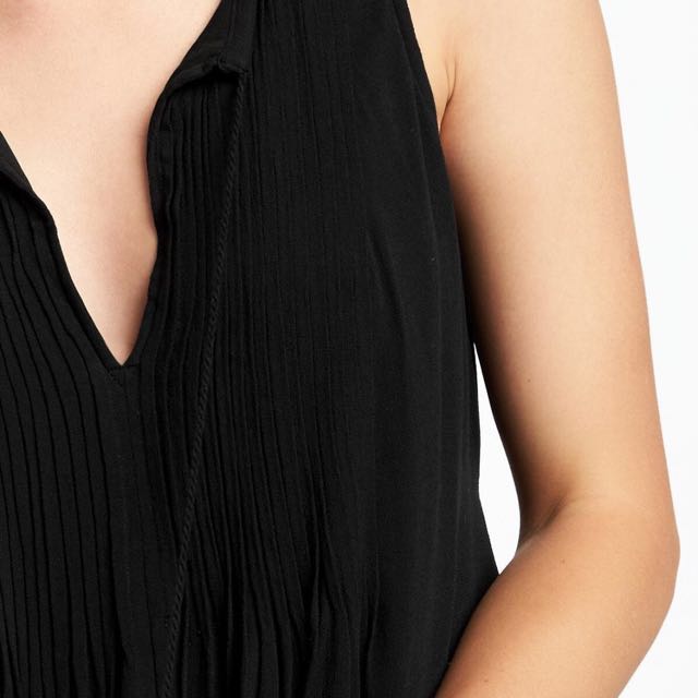 old navy black sleeveless dress