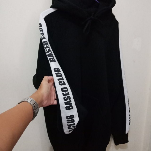 Sweater Hoodie Based Club