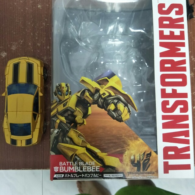 transformers battle blade bumblebee