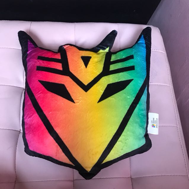 Transformers blanket with fluffy pillow to contain, Babies & Kids
