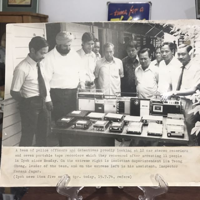 Vintage 1974 Reporter's Photo, Hobbies & Toys, Collectibles ...